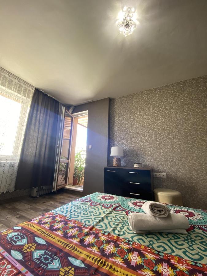 Lovely Cozy Apartment 소피아 외부 사진